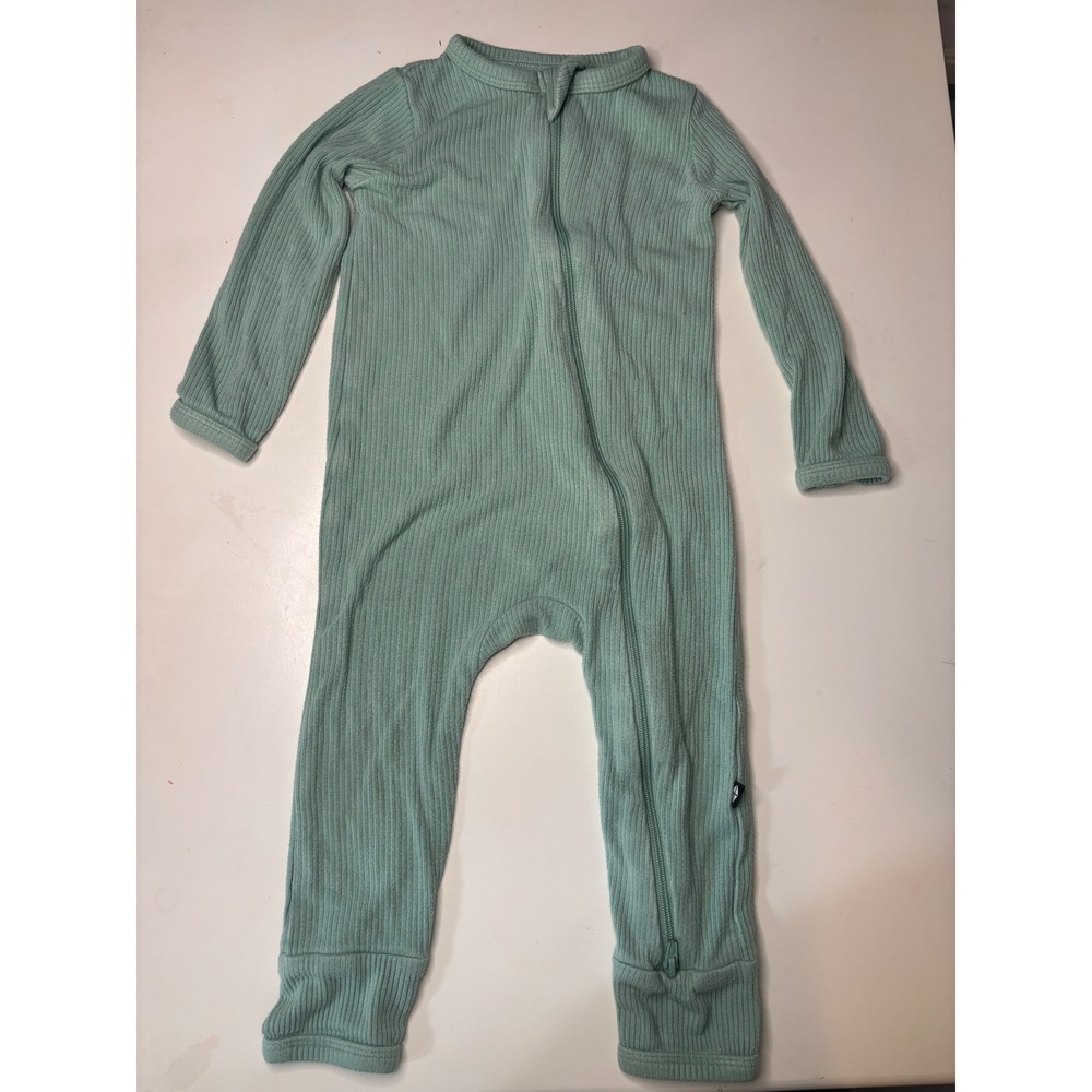 Kyte Baby 18-24M Sage Green Ribbed Bamboo Zip Pajama Sleeper Romper
